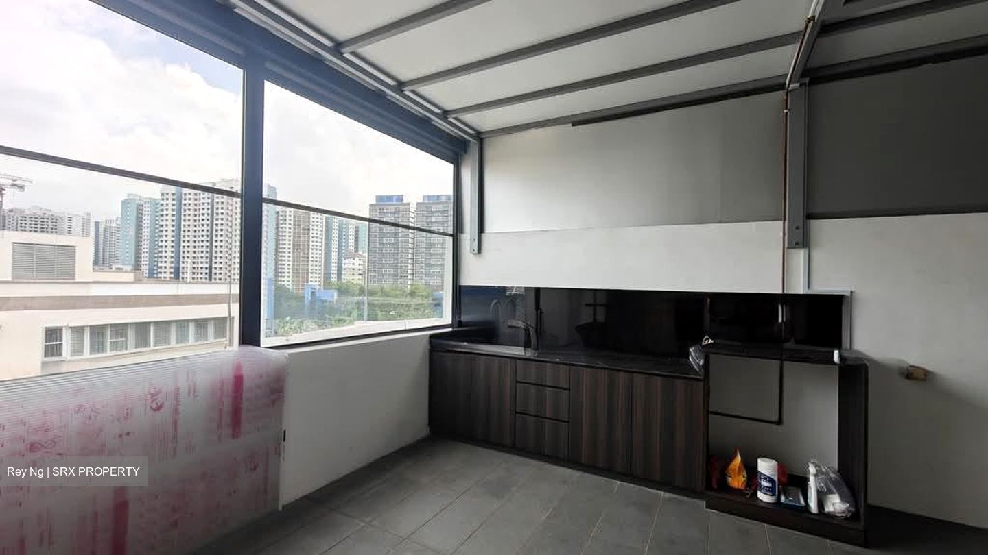 Centra Residence (D14), Apartment #555525491